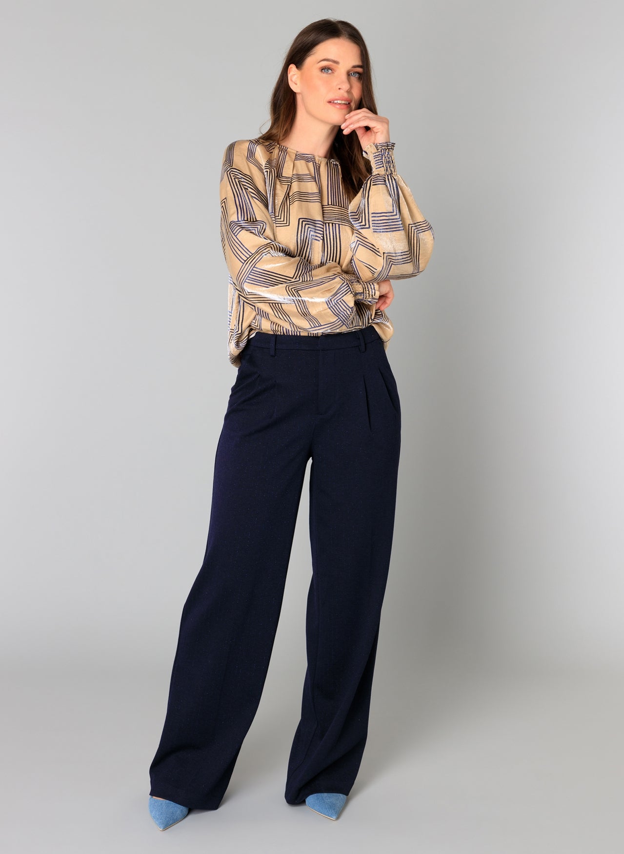 Billie | Dark Sand/Dark Navy