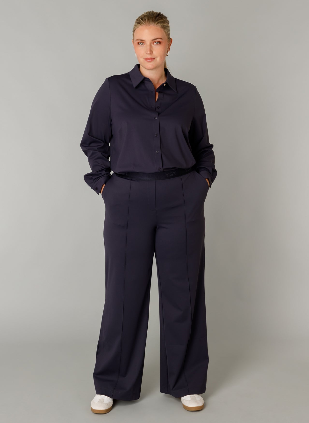 Savanna Essential | Dark Navy