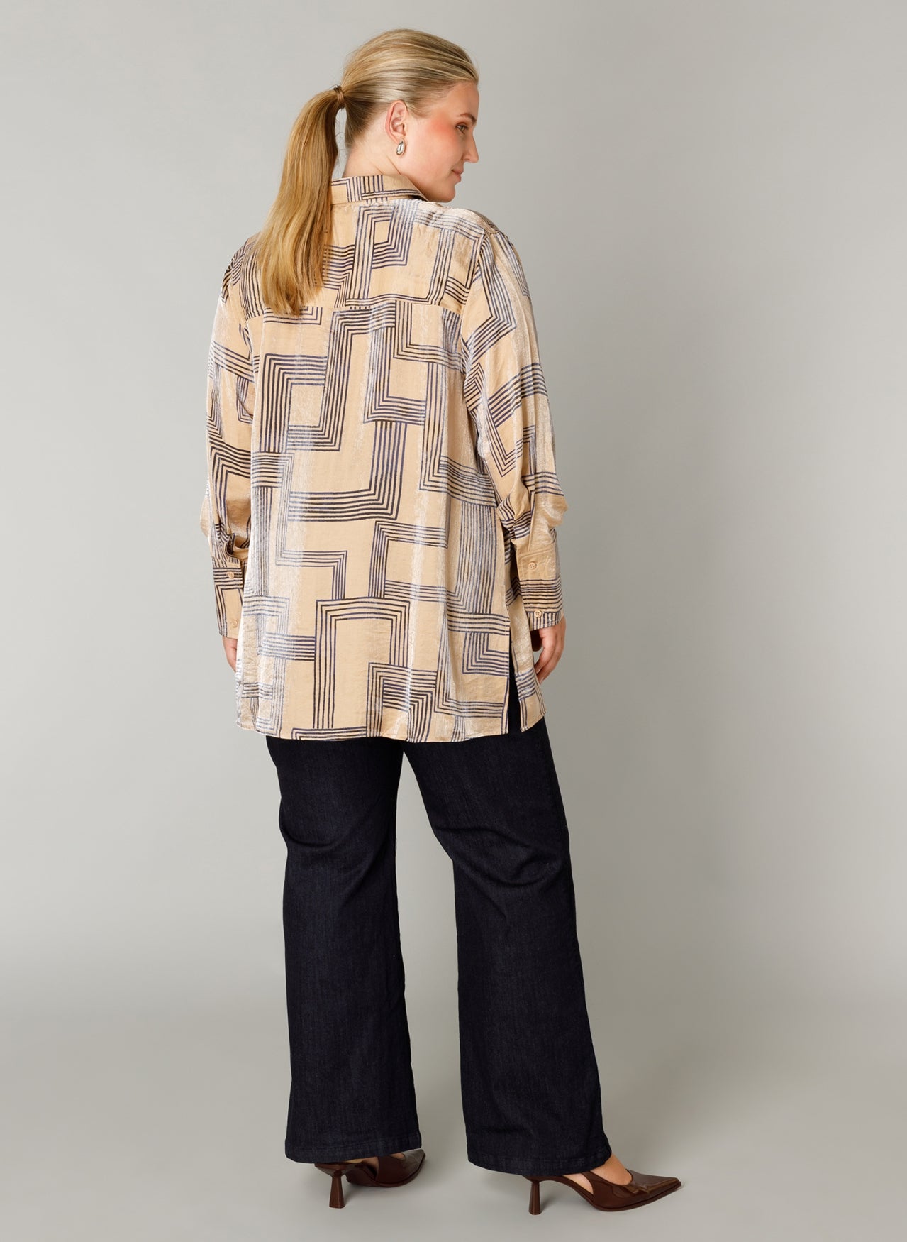 Fiora | Dark Sand/Dark Navy