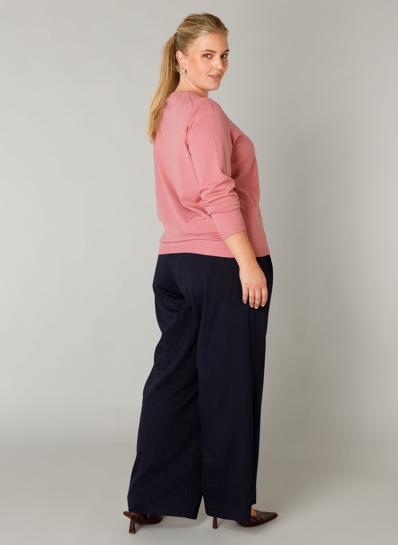 Francine | Dark Rose