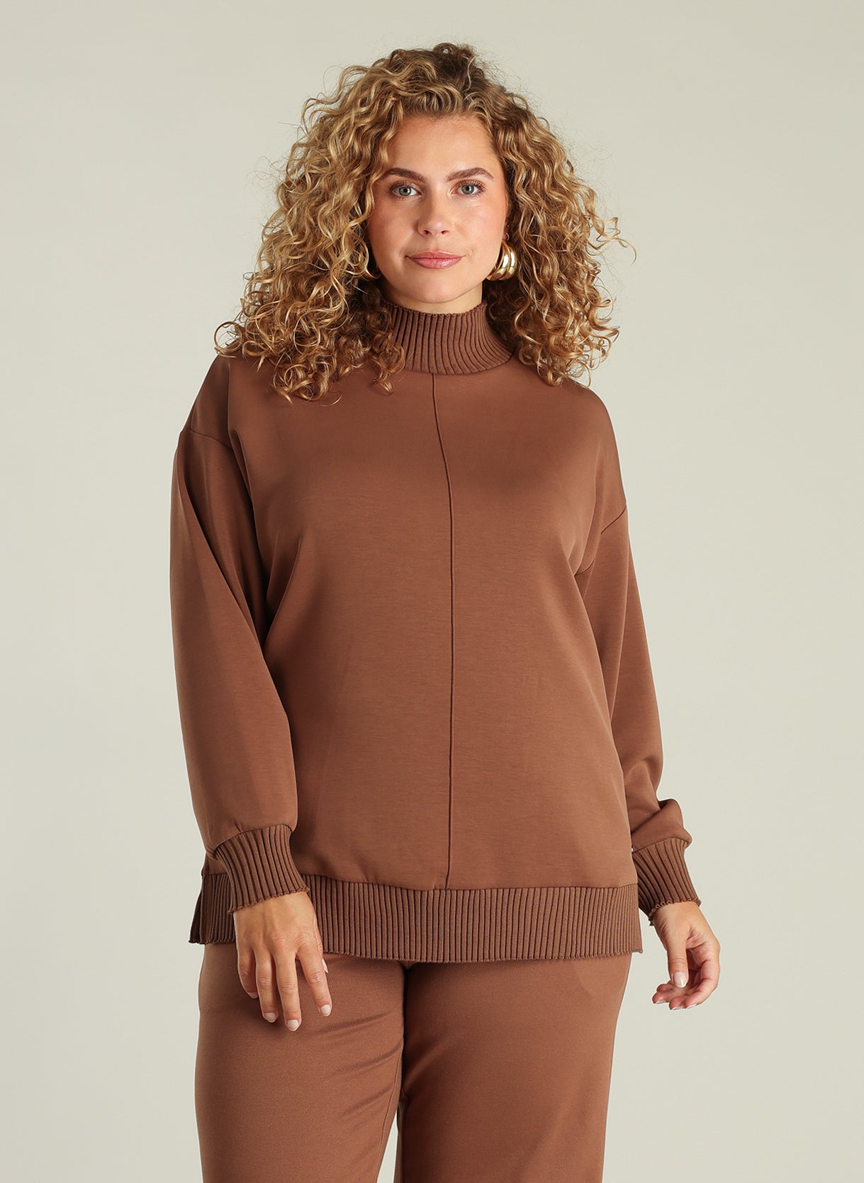 Romeysa Essential | Warm Taupe
