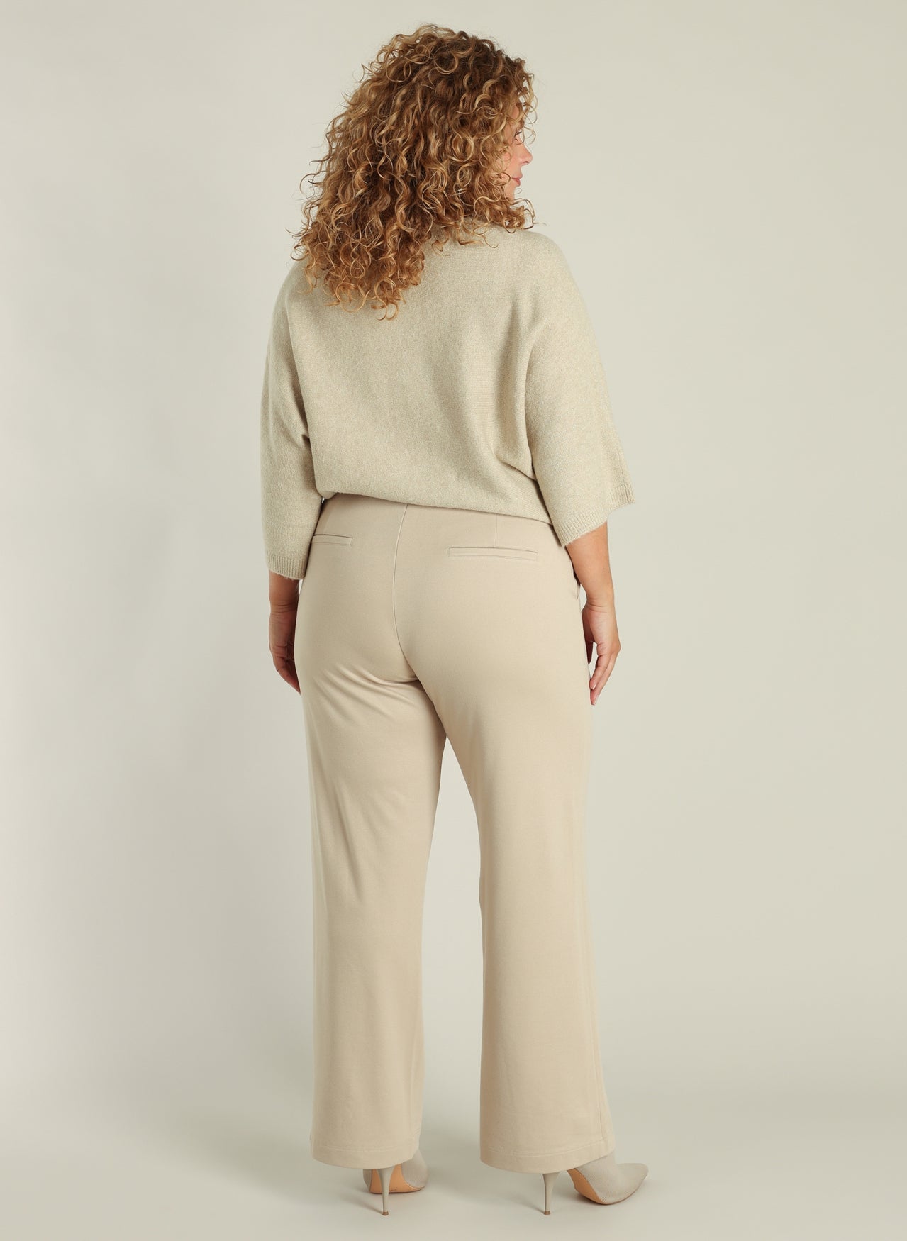 Nadeche Essential | Sand