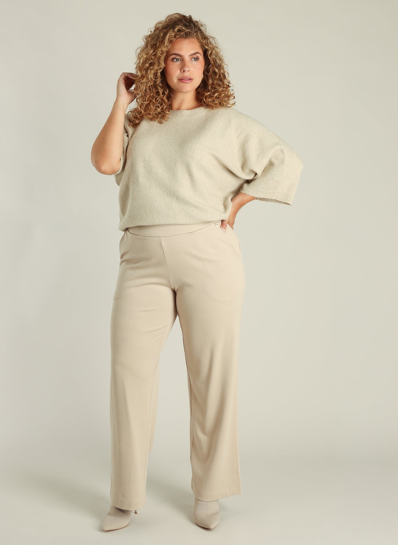 Nadeche Essential | Sand