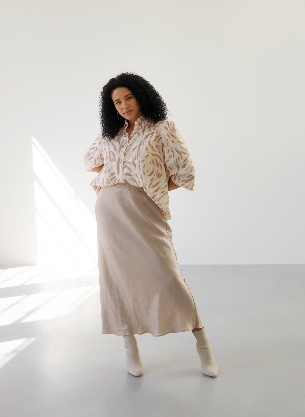 Joelle | Light Taupe