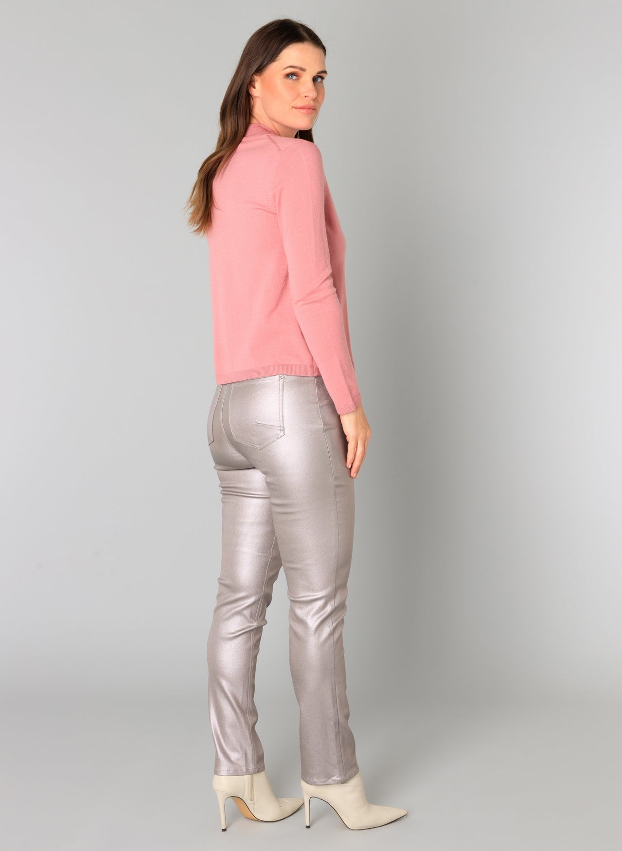 Bobbi | Dark Rose