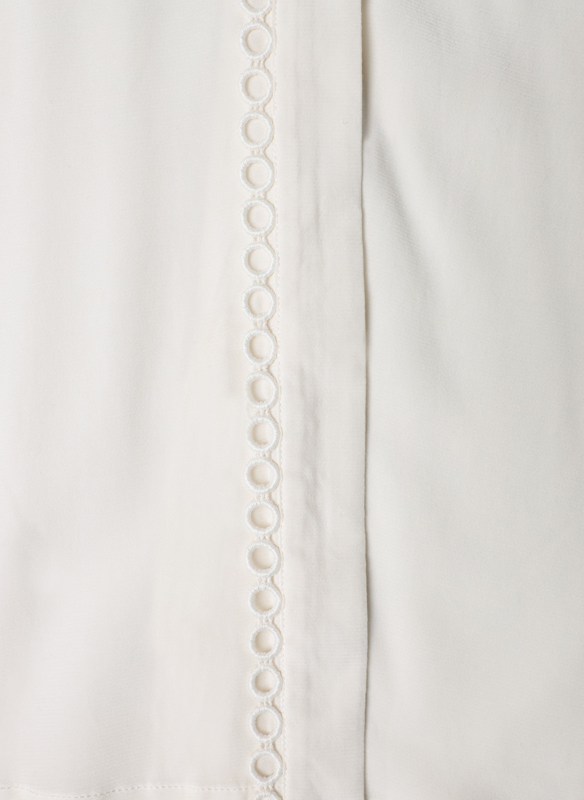 Dominika | Winter White