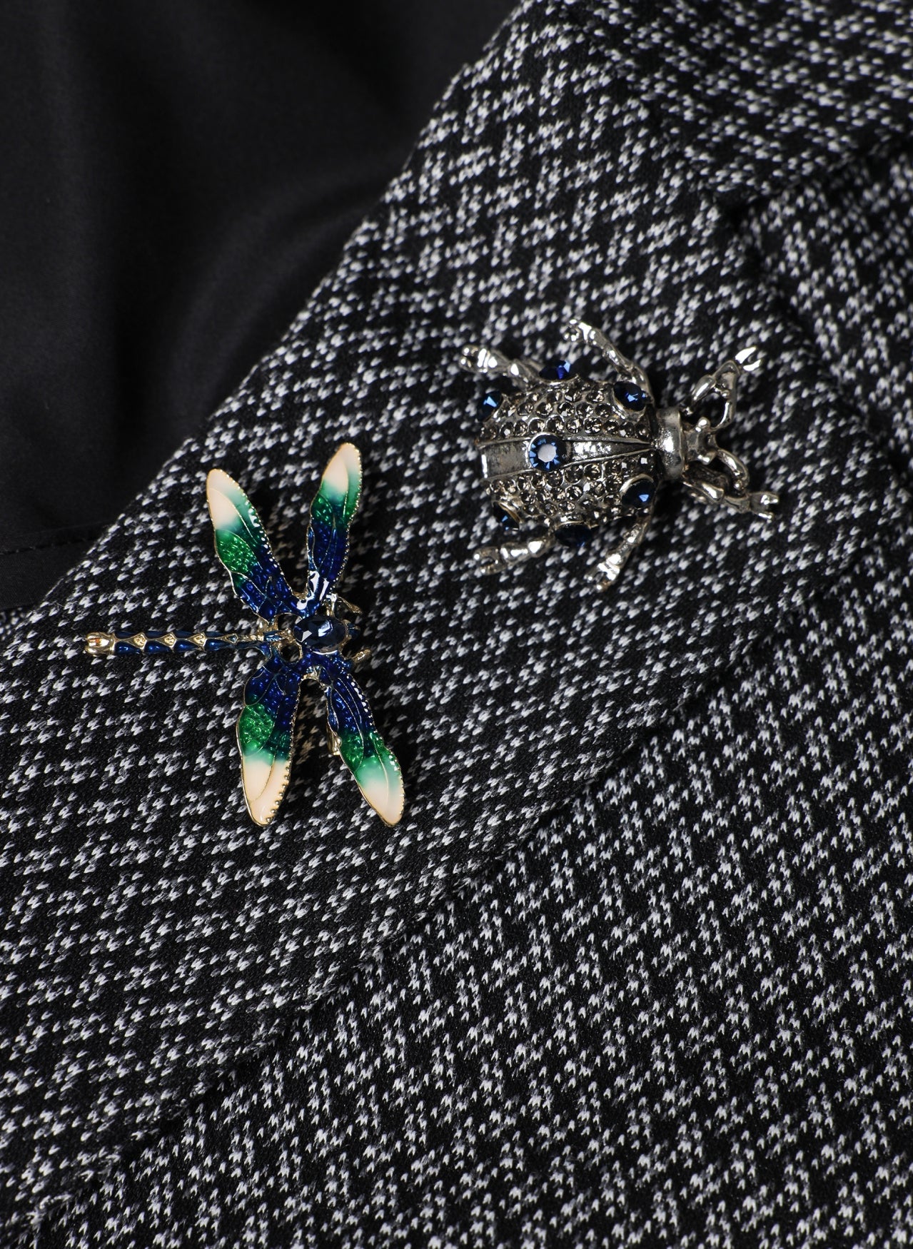 Helga | Black/Off White