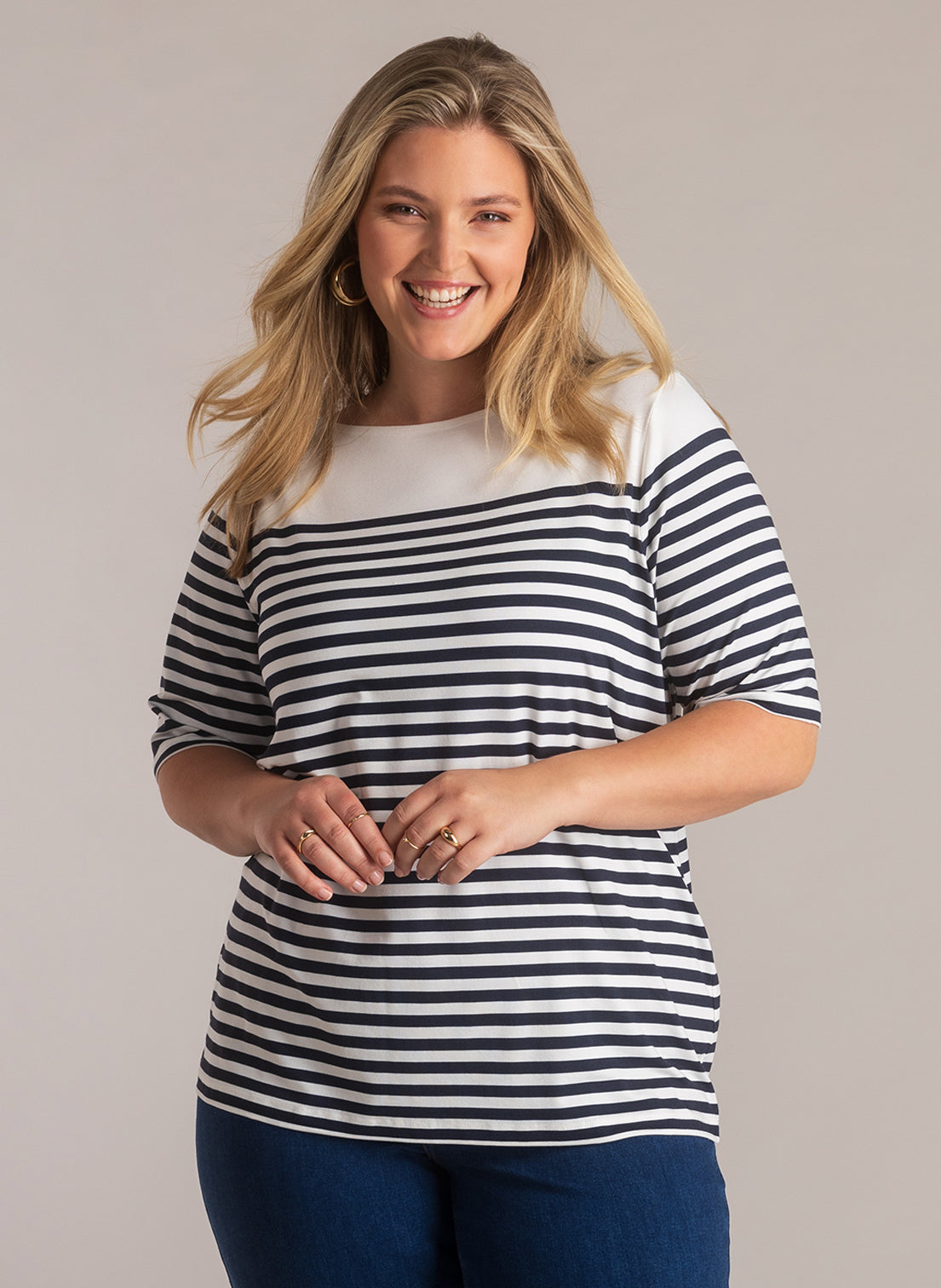 Jamila | Off White/Navy